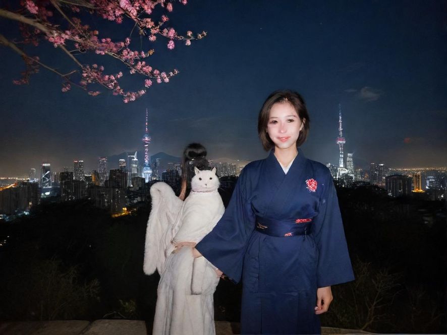 深圳夜场会所霓虹闪烁的奢华场景