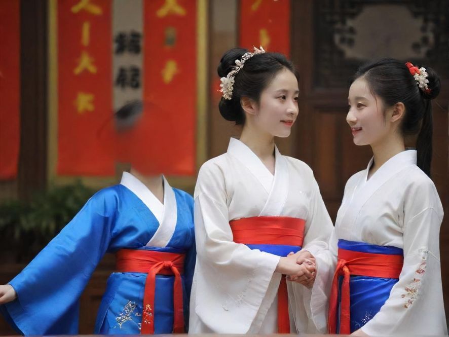 广东高端会所内部豪华休息区实景